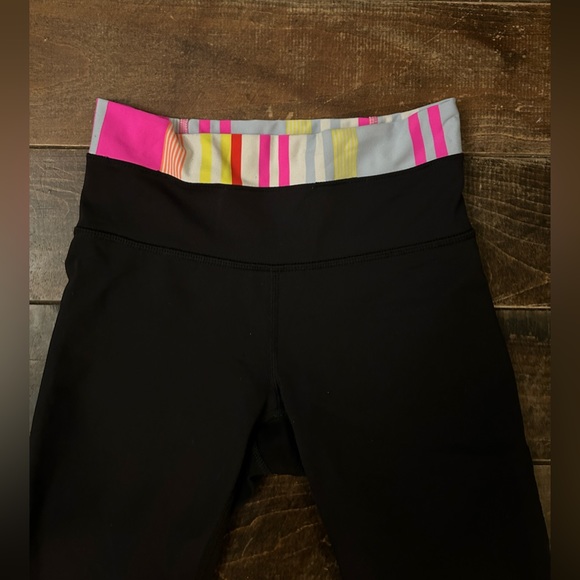 Lululemon Crop Pants Sz 0 - Picture 2 of 6